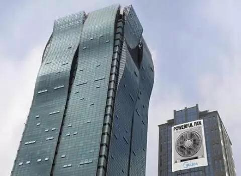 這一些腦洞大開的戶外樓頂廣告牌，你見過幾個？11