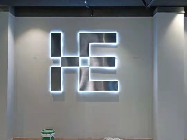 烤漆發(fā)光字